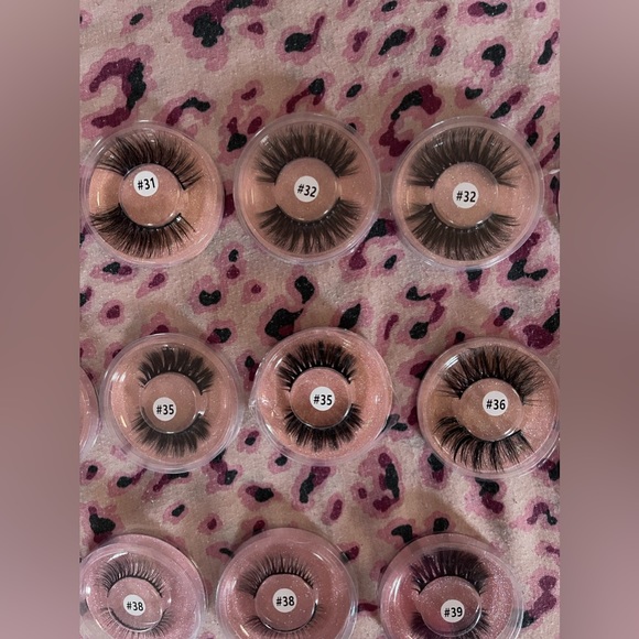 Lash Bundle - Picture 5 of 9